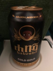 ET672便で提供されたエチオピアビール