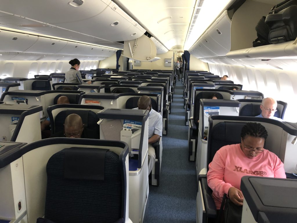 B777-300ビジネスクラスの割合が非常に多いのが特徴