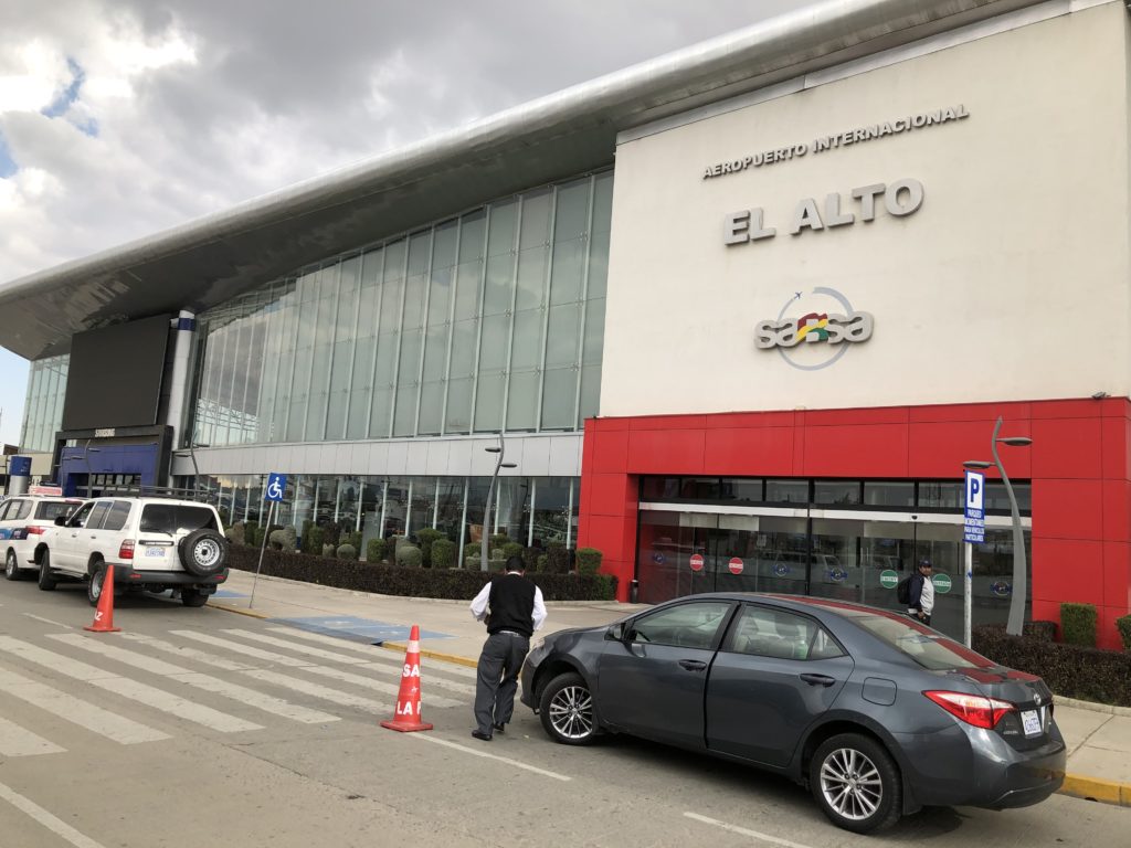 エルアルト国際空港の外観