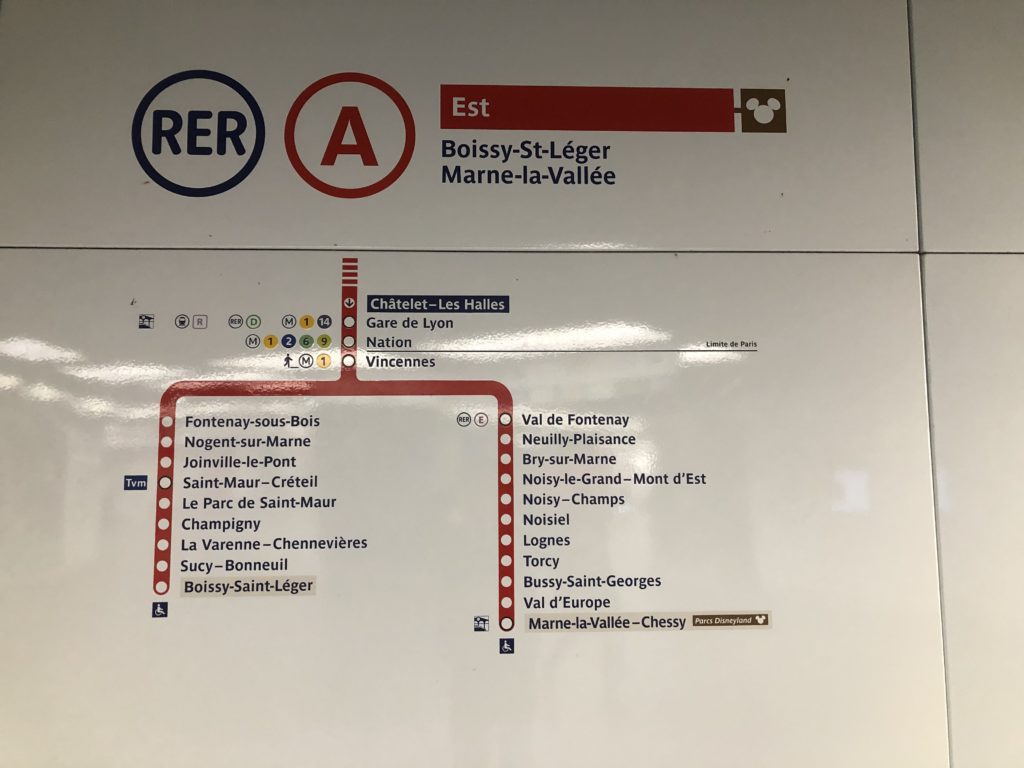 RER A線の案内