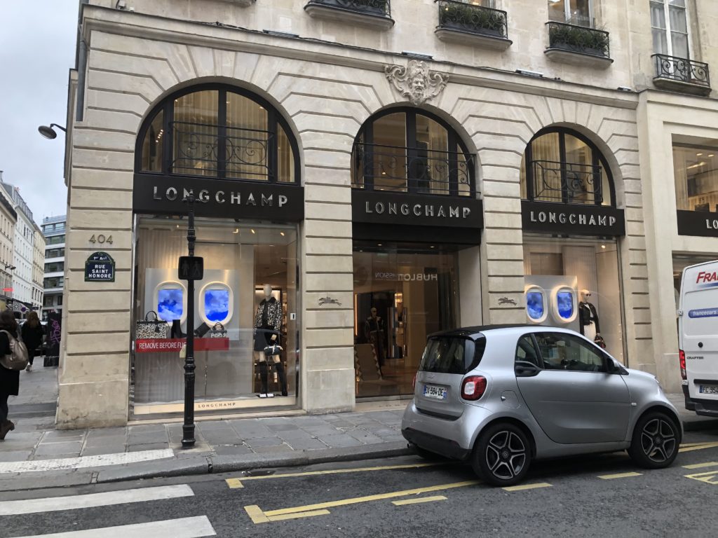 ロンシャン本店の外観(サントノレ通り)