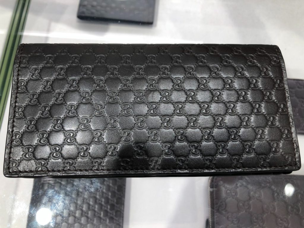 イタリア ミラノ アウトレット 戦利品(1)　グッチのメンズ用長財布