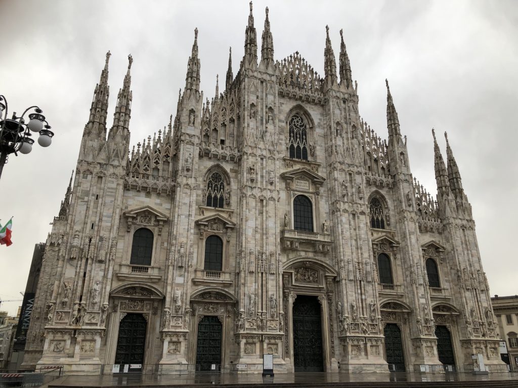 イタリア ミラノドゥオーモ