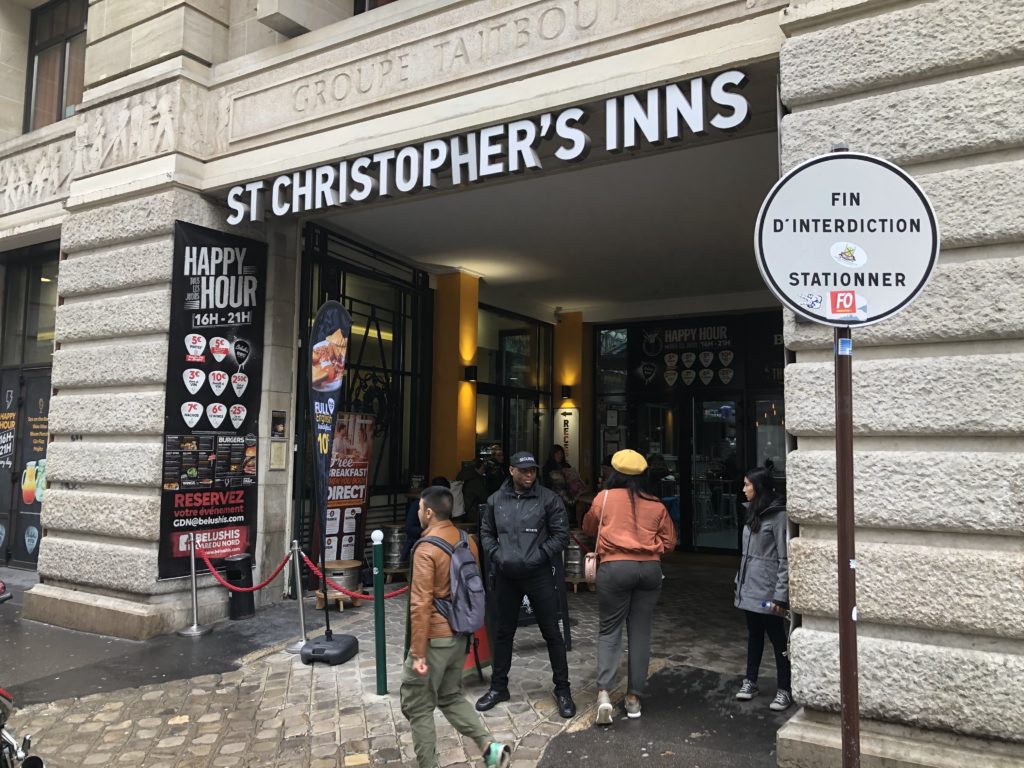 パリ北駅前にあるゲストハウス ST CHRISTOPHER'S INNS