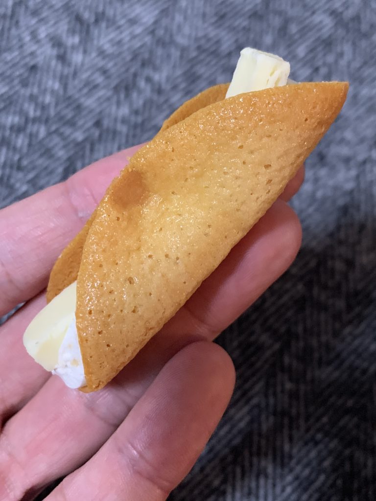 ラングドシャ部分は香ばしさが素晴らしい